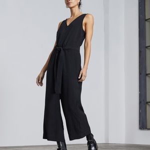 Everlane sleeveless black heavy silk like jumpsuit with pockets